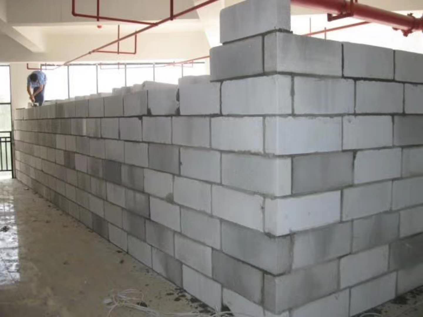广平蒸压加气混凝土砌块承重墙静力和抗震性能的研究